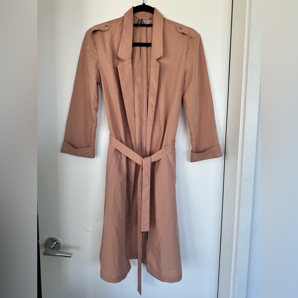 H&M soft pink trench coat with belt